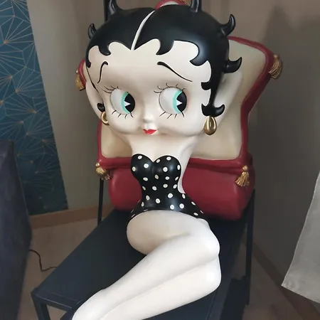 L'echappee Belle אייבלי